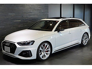 Audi RS4 