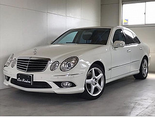 Mercedes E-CLASS 