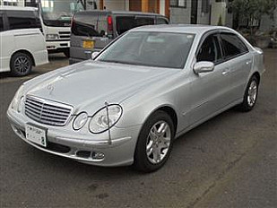 Mercedes E-CLASS 