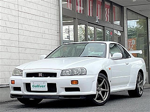 NISSAN SKYLINE 