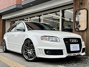 AUDI RS4 AVANT