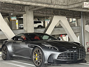 ASTON MARTIN DB12